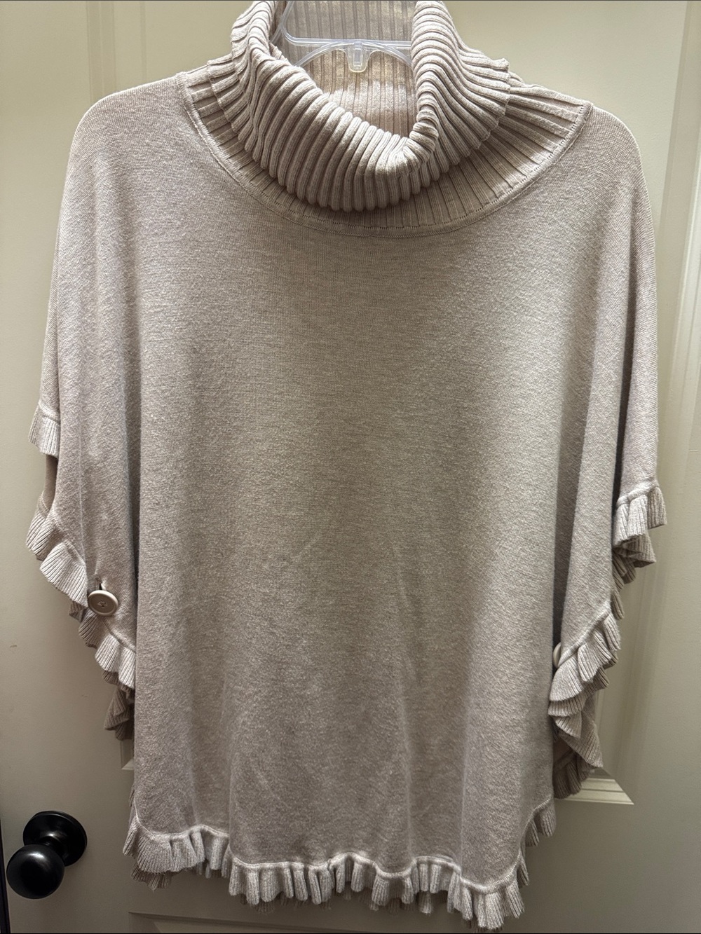 Joseph A Cream Ruffle-Trim Turtleneck Poncho